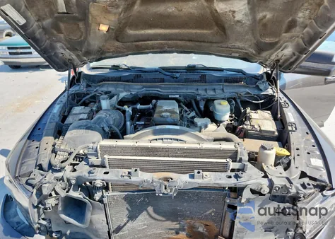 2017 Ram 2500 Laramie z USA, uszkodzony, nr VIN 3C6UR5FL1HG786752